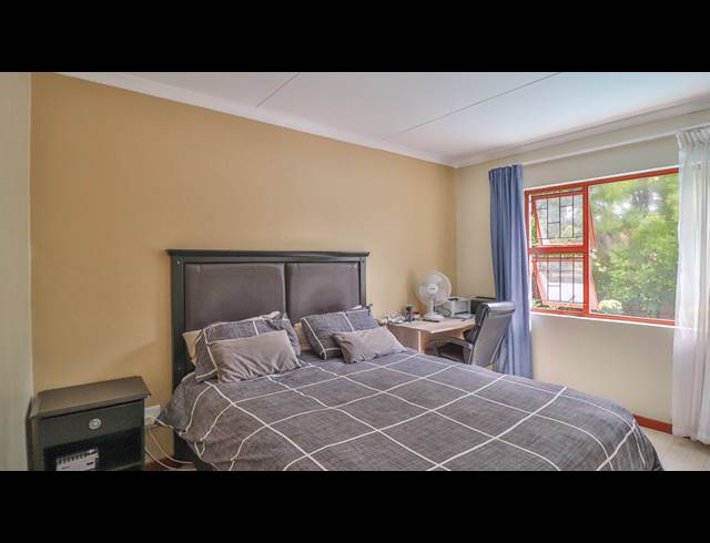 4 BEDROOM FREEHOLD FOR SALE IN GREENSTONE HILL